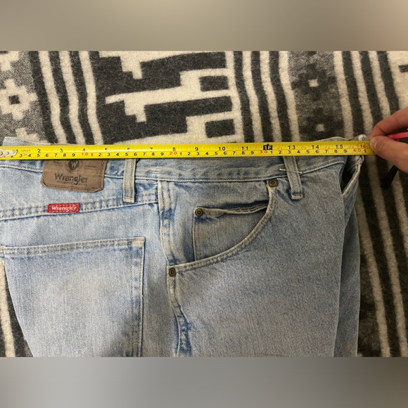 Wrangler Light Blue Denim Shorts - Picture 5 of 6